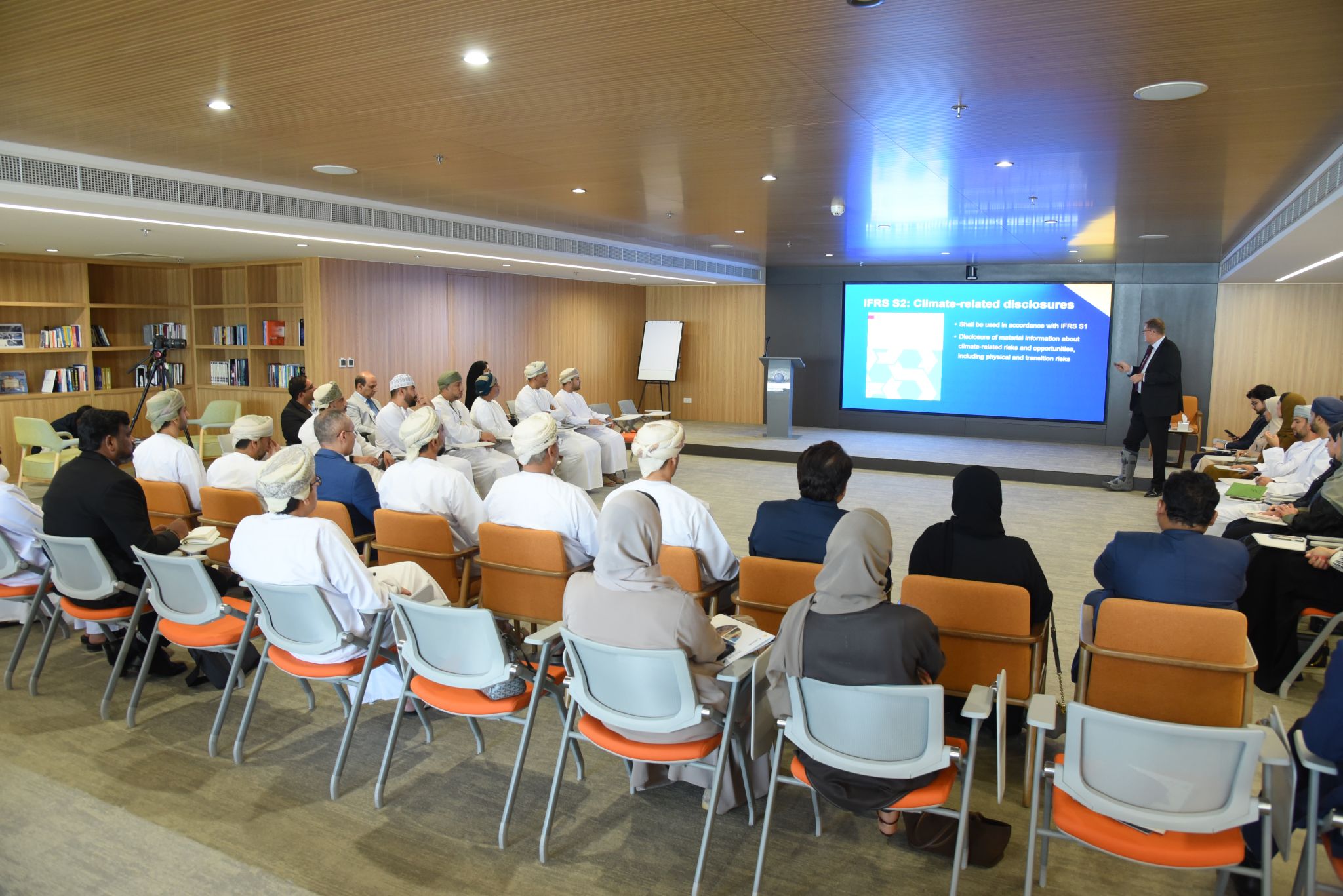 Crowe Oman C-Suite Training Session - Image 3
