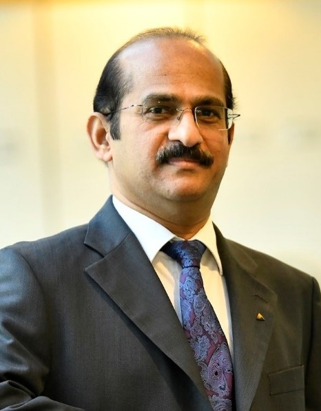  Tom C. Mathew