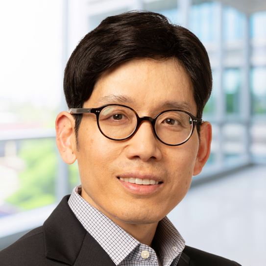 Curis Kim