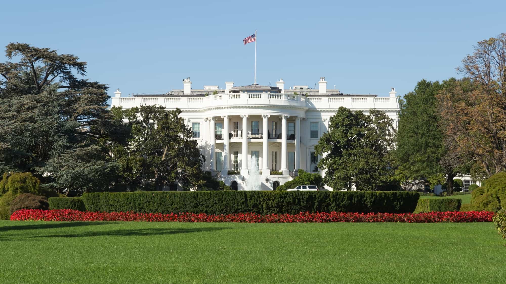 Why Banks Need To Act Now on Debanking Risk