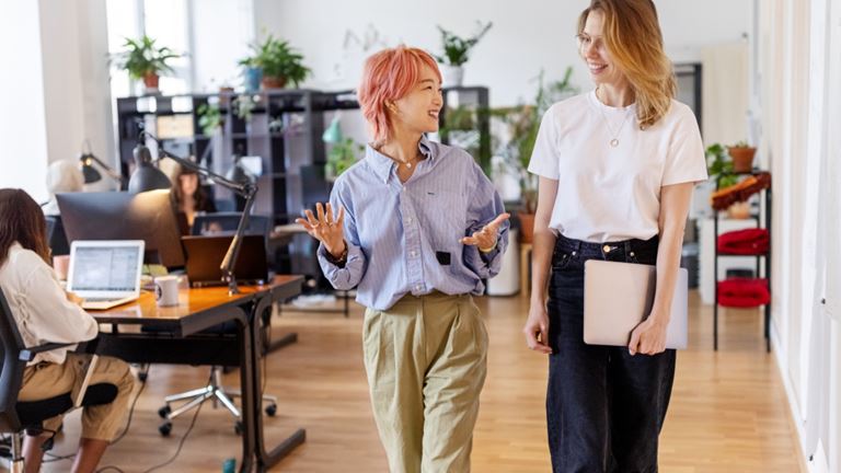 This Women’s History Month Crowe webinar features Reshma Saujani, an activist, speaker, and mother who is reshaping the workplace for women.