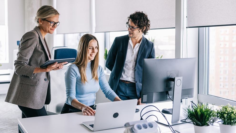 Crowe specialists collaborate on technology supply chain dependencies and DORA operational resilience.