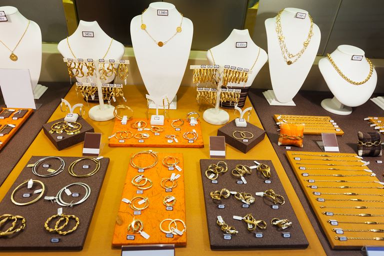 Jewellery & Precious Metals
