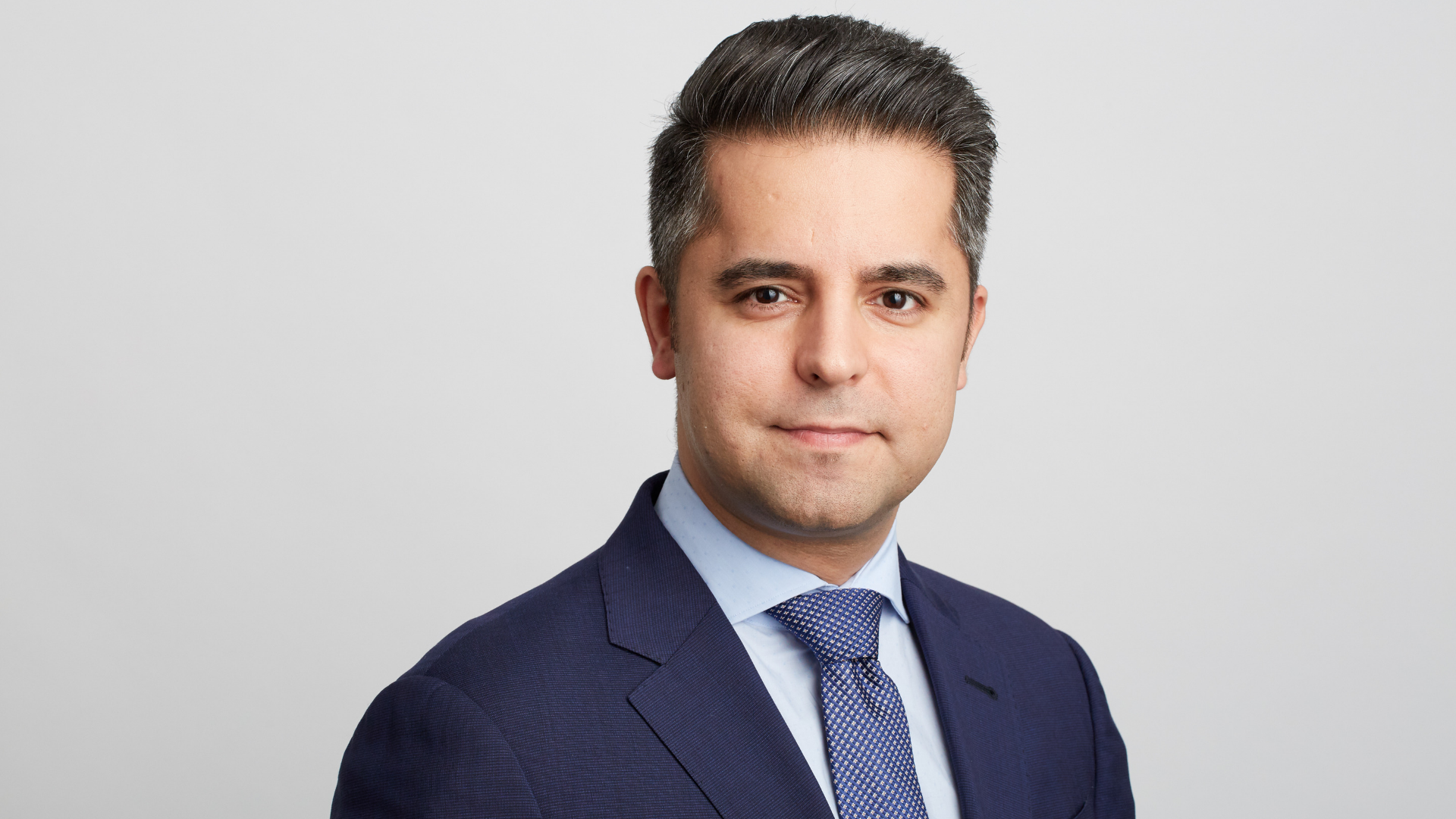 Pejman Mahlooji's Leadership at Crowe MacKay
