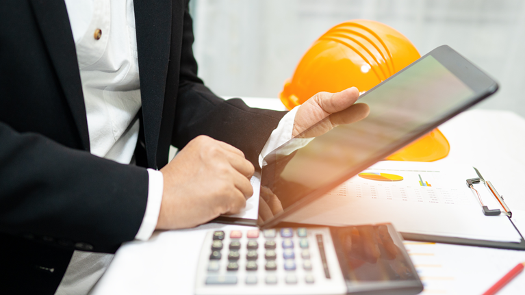 infraestructura-en-colombia-porque-la-revisoria-fiscal-se-vuelve-clave-para-la-transparencia-y-la-gestion-de-riesgos