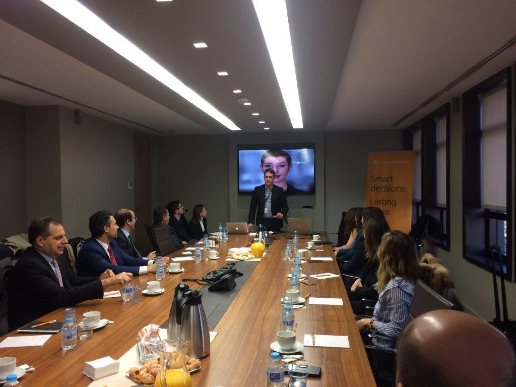 Desayuno de trabajo con ponente y asistentes