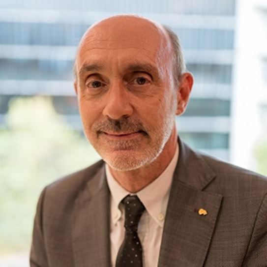 retrato socio Crowe Emilio López