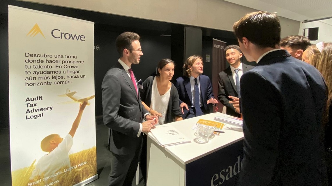 Crowe participa en el Career Fair de ESADE