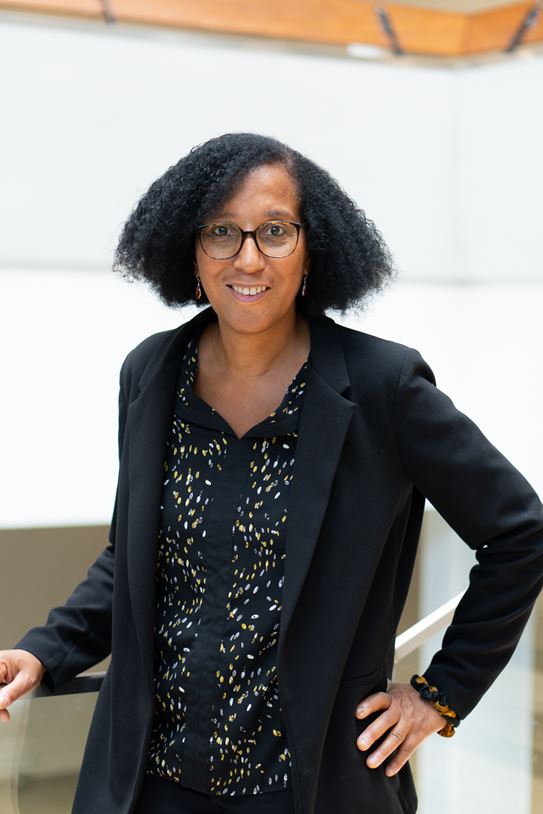Nathalie Elio