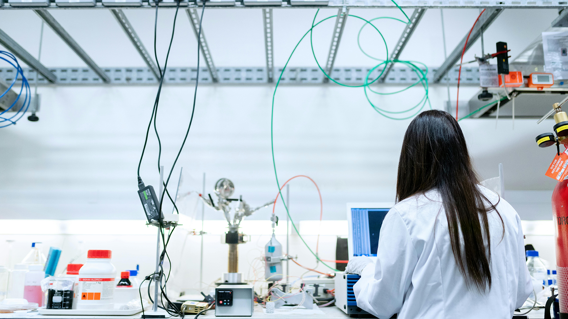 2030's Tech Revolution Reshaping Business for a New Decade