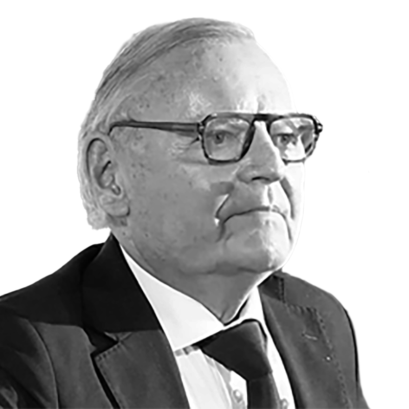 Roberto Betti Crowe Valente