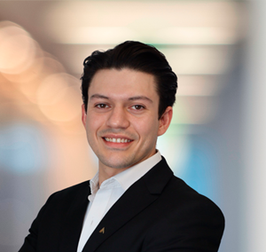 profile_Hector_Esparza