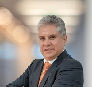 profile_Salvador_Lopez