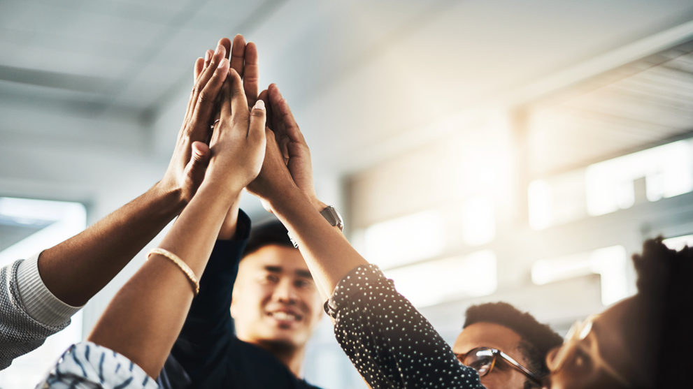 Conflict management training to improve workplace communication and team collaboration