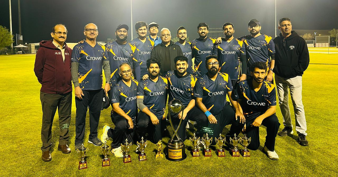 Crowe lifts the Auditors Cricket Cup