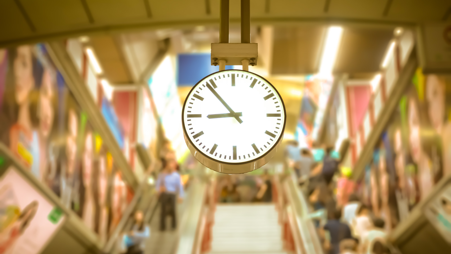Clock-railway-station-stairs
