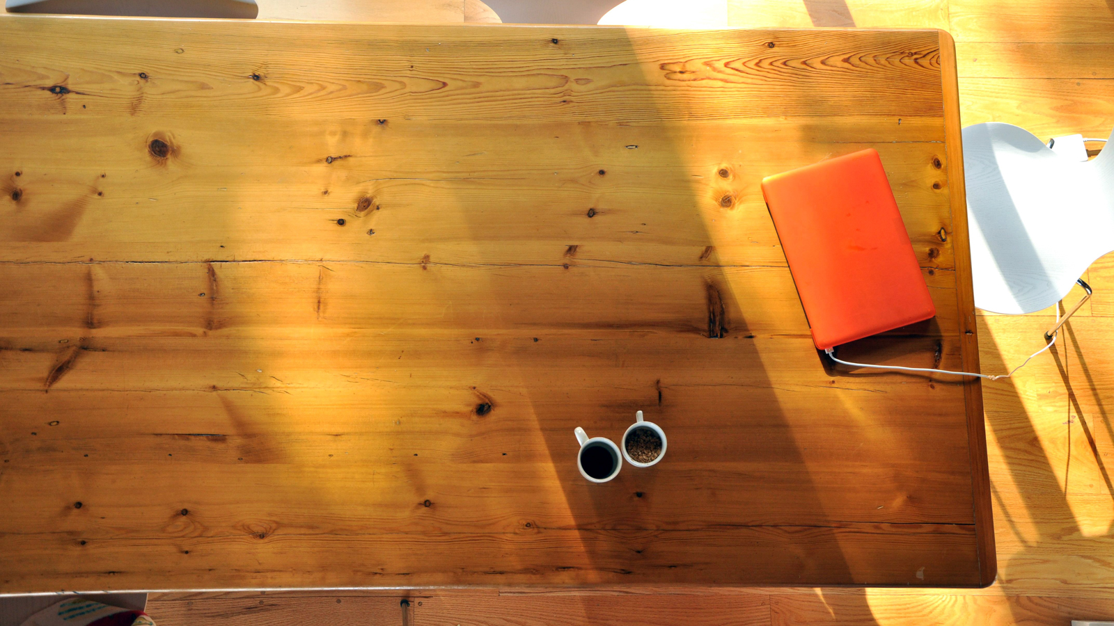 table with laptop and coffee