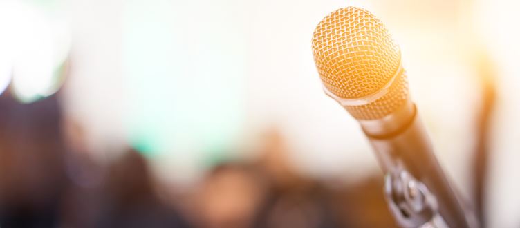 Crowecasts web banner