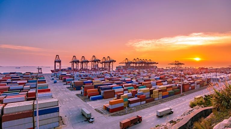 container-sea-port