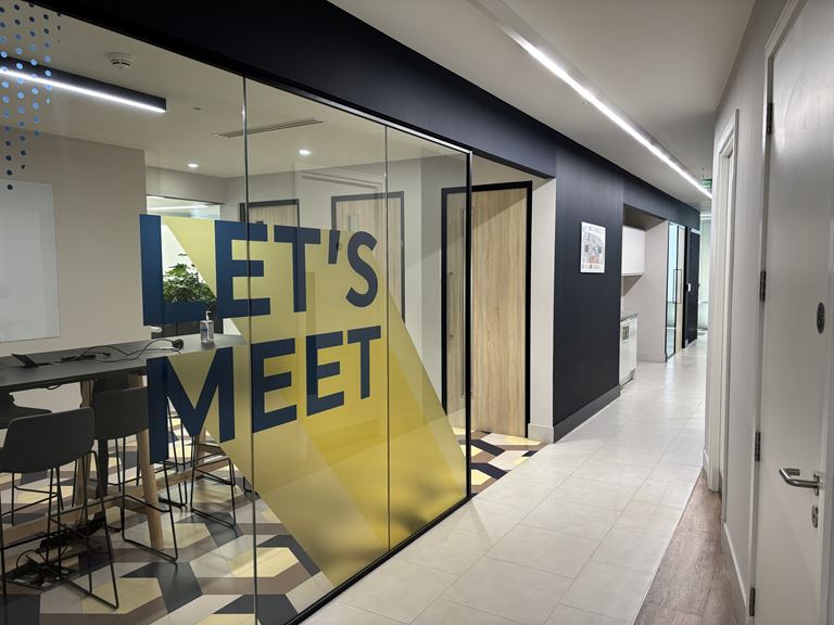 London standing meeting rooms