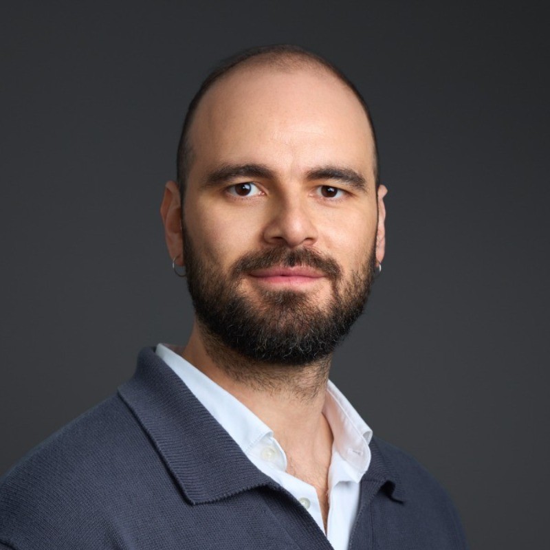 Enes Sarolu Charted
